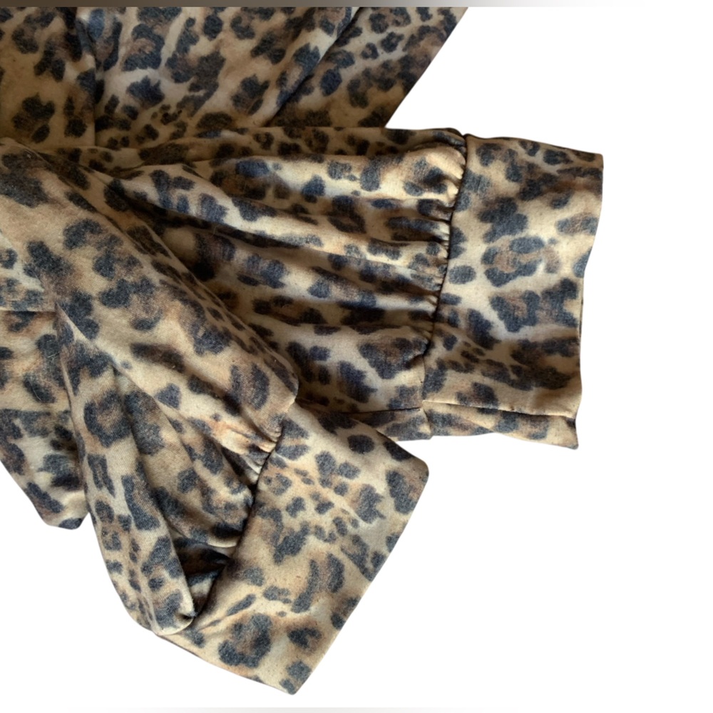 COZY Gray & Leopard Print Women’s Plus Size 1X Pajamas Set Cheetah Animal Print - Picture 9 of 12
